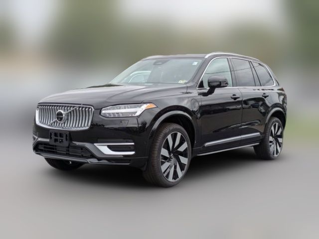 2025 Volvo XC90 Plug-In Hybrid Plus