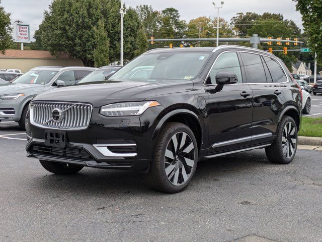 2025 Volvo XC90 Plug-In Hybrid Plus