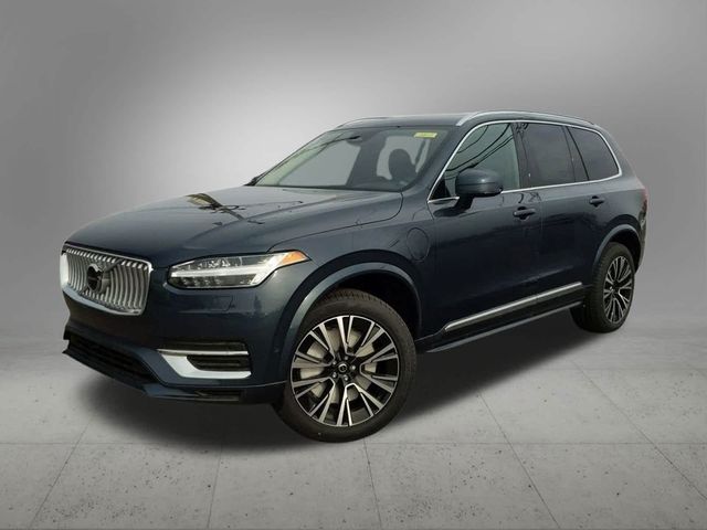 2025 Volvo XC90 Plug-In Hybrid Plus