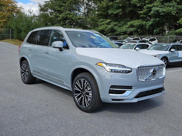 2025 Volvo XC90 Plug-In Hybrid Plus