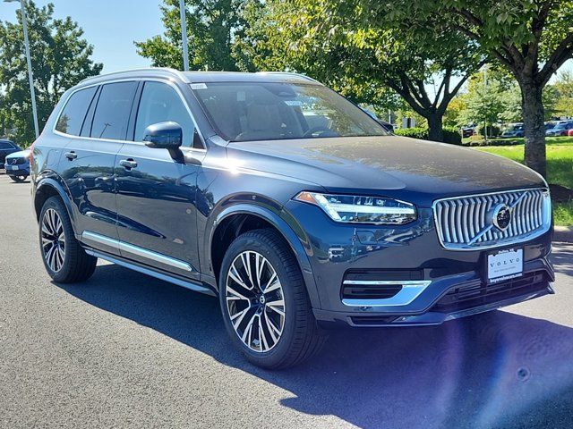 2025 Volvo XC90 Plug-In Hybrid Plus