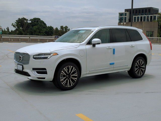 2025 Volvo XC90 Plug-In Hybrid Plus