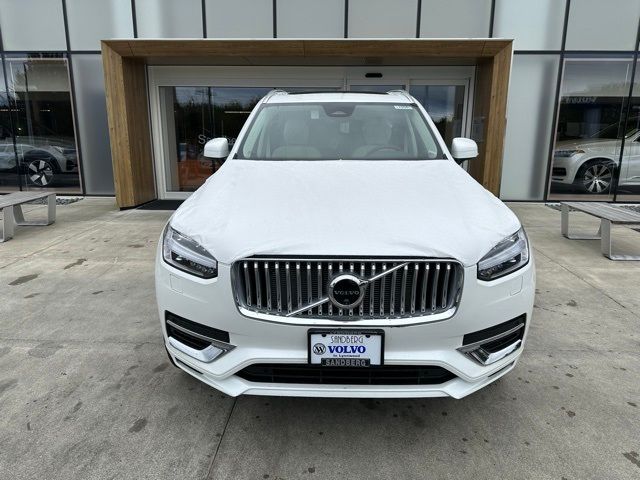 2025 Volvo XC90 Plug-In Hybrid Plus