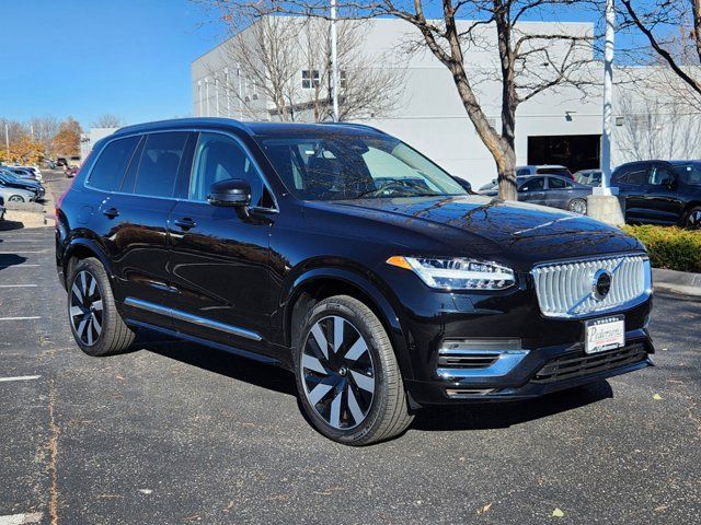 2025 Volvo XC90 Plug-In Hybrid Plus