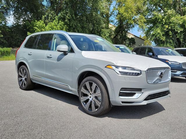 2025 Volvo XC90 Plug-In Hybrid Plus