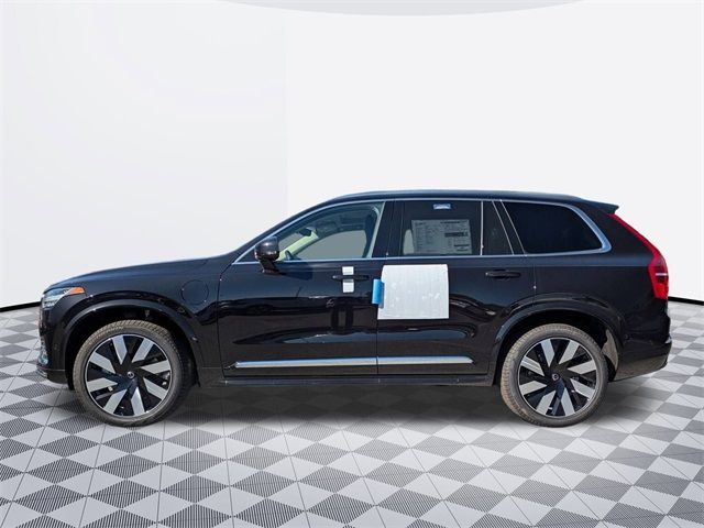 2025 Volvo XC90 Plug-In Hybrid Plus