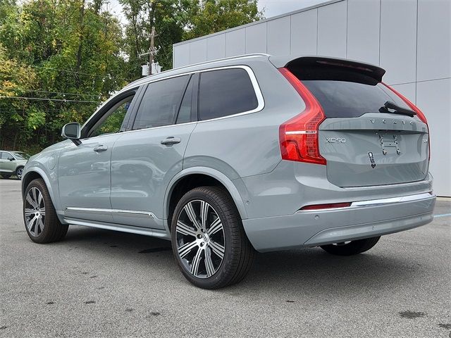 2025 Volvo XC90 Plug-In Hybrid Plus