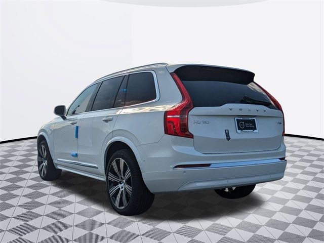 2025 Volvo XC90 Plug-In Hybrid Plus