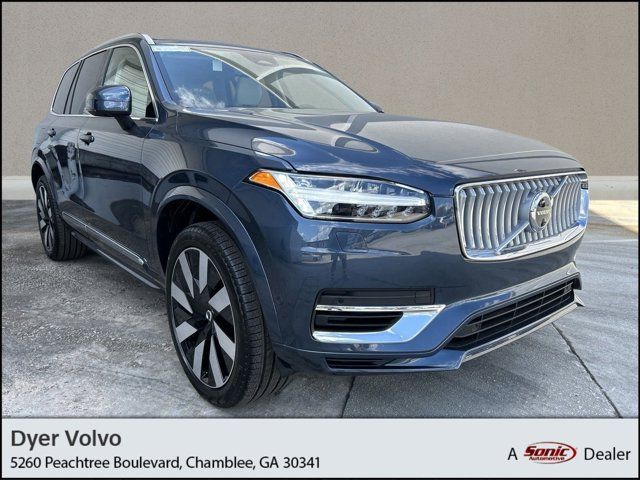 2025 Volvo XC90 Plug-In Hybrid Plus