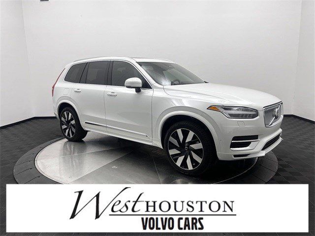 2025 Volvo XC90 Plug-In Hybrid Plus