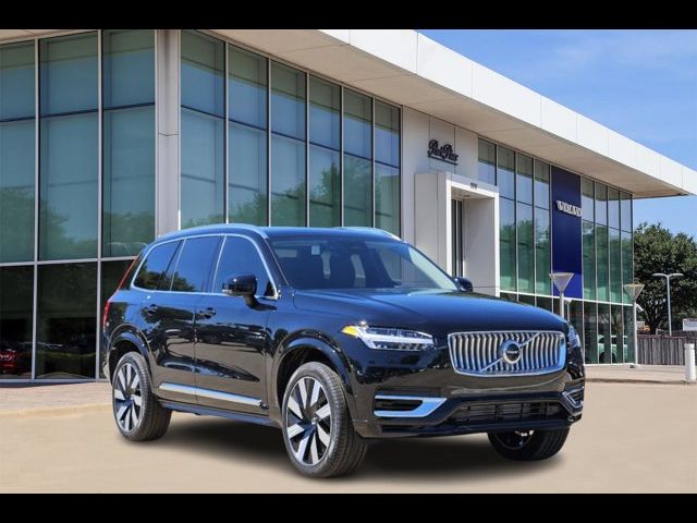 2025 Volvo XC90 Plug-In Hybrid Plus