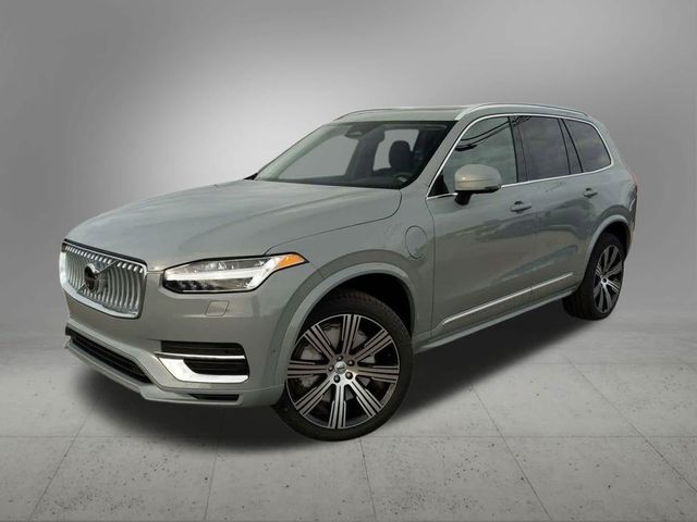 2025 Volvo XC90 Plug-In Hybrid Plus