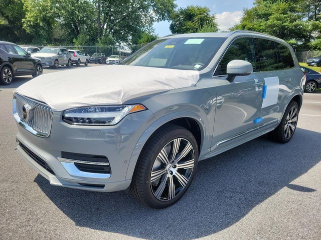 2025 Volvo XC90 Plug-In Hybrid Plus