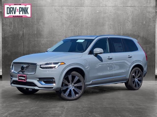 2025 Volvo XC90 Plug-In Hybrid Plus