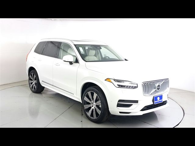 2025 Volvo XC90 Plug-In Hybrid Plus