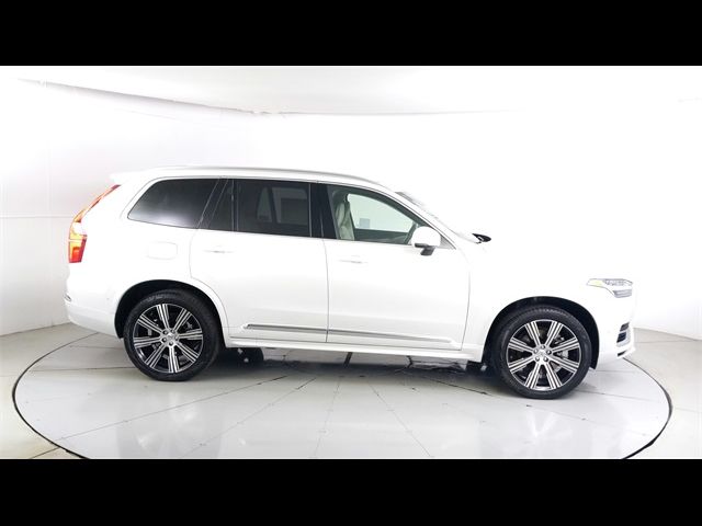 2025 Volvo XC90 Plug-In Hybrid Plus