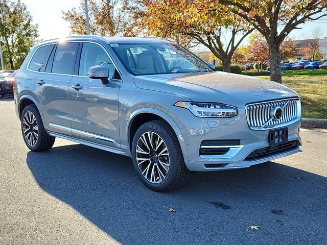 2025 Volvo XC90 Plug-In Hybrid Plus