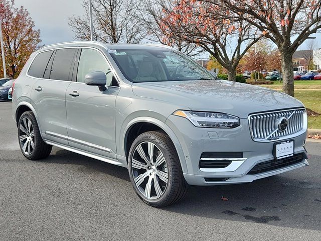 2025 Volvo XC90 Plug-In Hybrid Plus