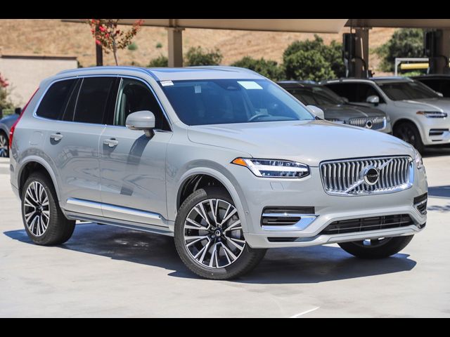 2025 Volvo XC90 Plug-In Hybrid Plus