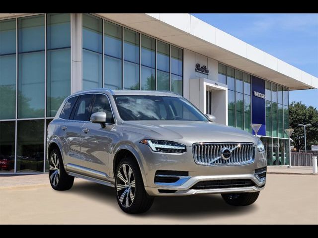 2025 Volvo XC90 Plug-In Hybrid Plus