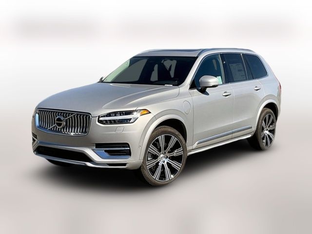 2025 Volvo XC90 Plug-In Hybrid Plus