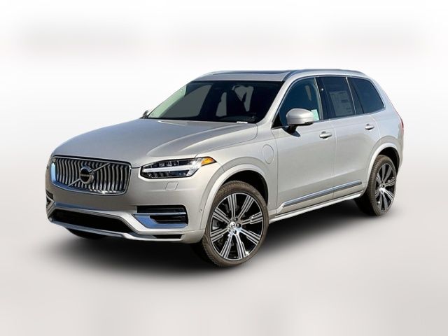 2025 Volvo XC90 Plug-In Hybrid Plus