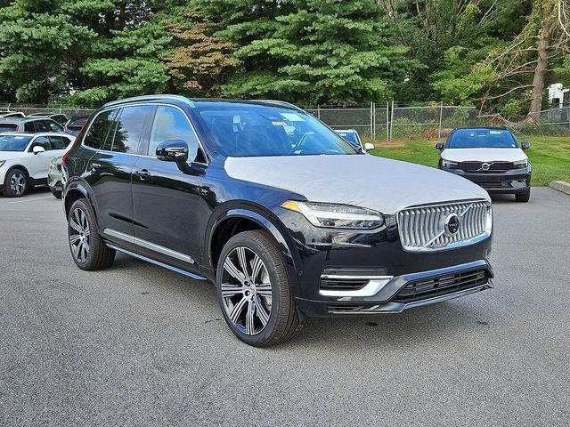 2025 Volvo XC90 Plug-In Hybrid Plus