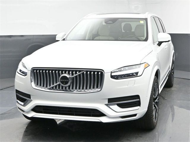 2025 Volvo XC90 Plug-In Hybrid Plus