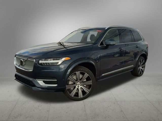 2025 Volvo XC90 Plug-In Hybrid Plus