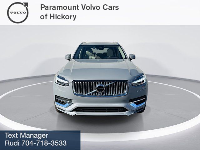 2025 Volvo XC90 Plug-In Hybrid Plus