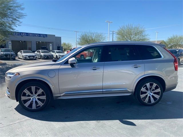 2025 Volvo XC90 Plug-In Hybrid Core