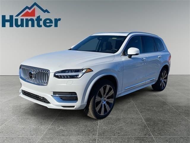 2025 Volvo XC90 Plug-In Hybrid Core