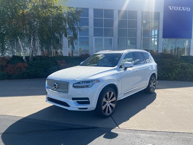 2025 Volvo XC90 Plug-In Hybrid Core