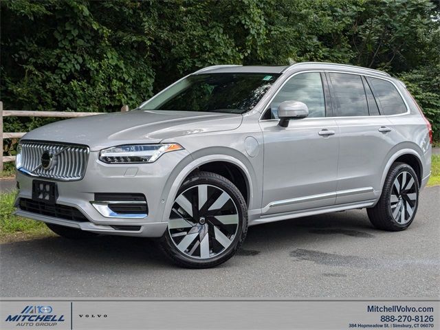 2025 Volvo XC90 Plug-In Hybrid Plus