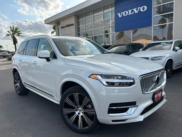 2025 Volvo XC90 Plug-In Hybrid Plus