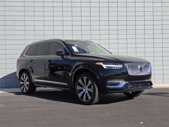 2025 Volvo XC90 Plug-In Hybrid Plus