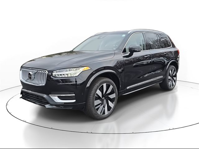 2025 Volvo XC90 Plug-In Hybrid Plus