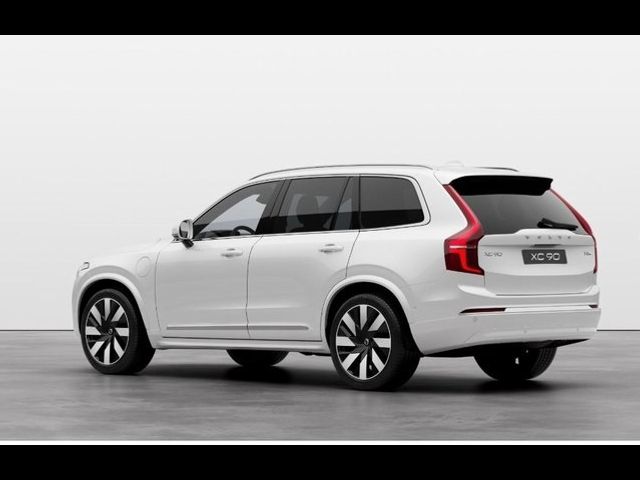 2025 Volvo XC90 Plug-In Hybrid Plus