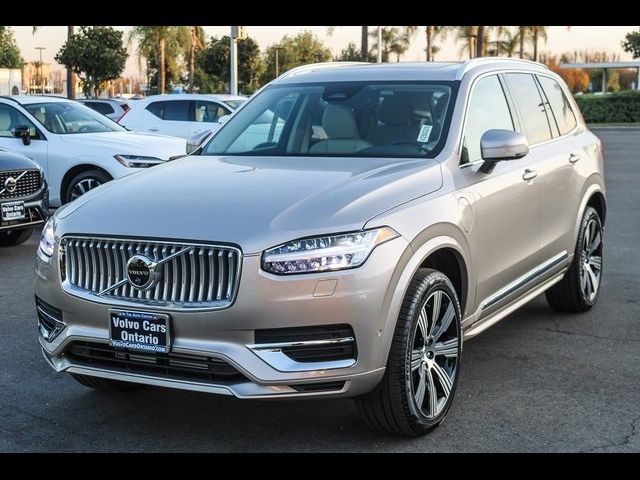 2025 Volvo XC90 Plug-In Hybrid Plus