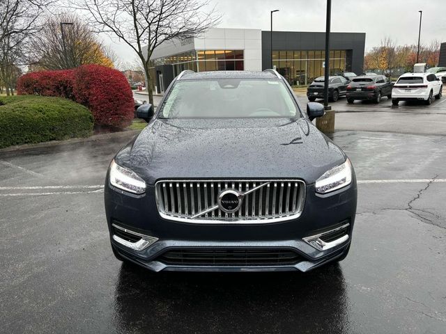 2025 Volvo XC90 Plug-In Hybrid Plus