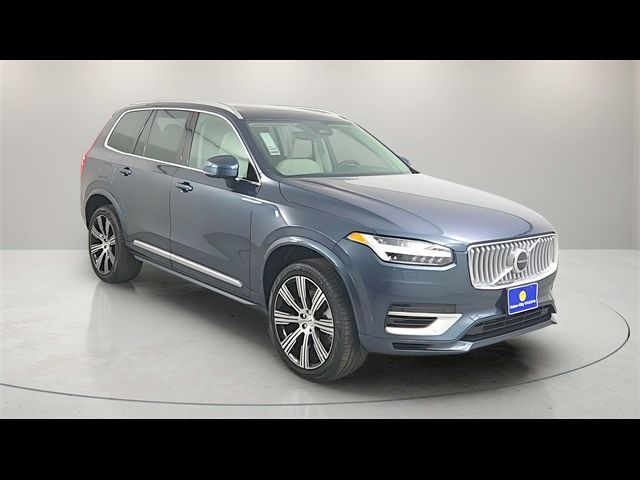 2025 Volvo XC90 Plug-In Hybrid Plus