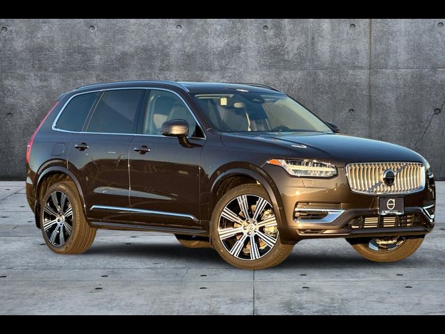 2025 Volvo XC90 Plug-In Hybrid Plus