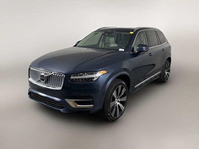 2025 Volvo XC90 Plug-In Hybrid Plus