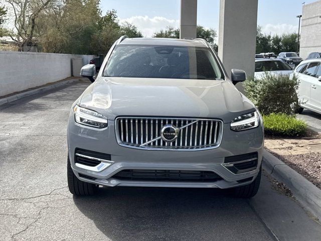 2025 Volvo XC90 Plug-In Hybrid Plus