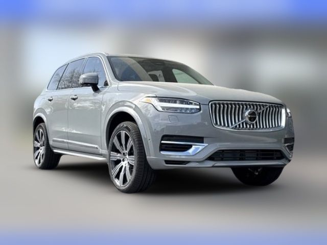 2025 Volvo XC90 Plug-In Hybrid Plus