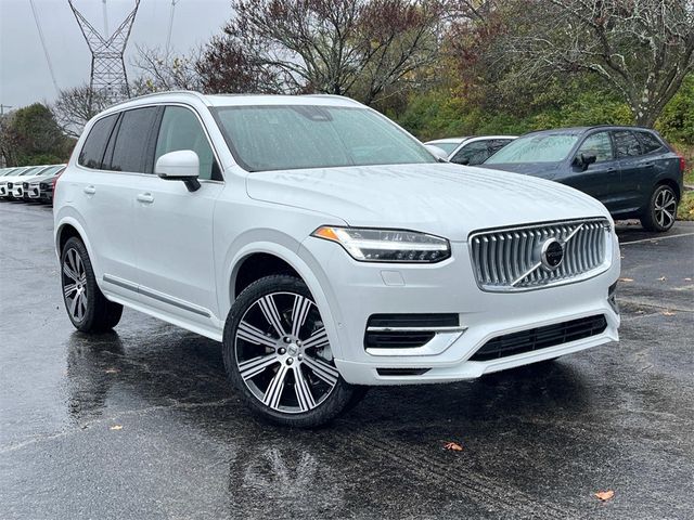 2025 Volvo XC90 Plug-In Hybrid Plus