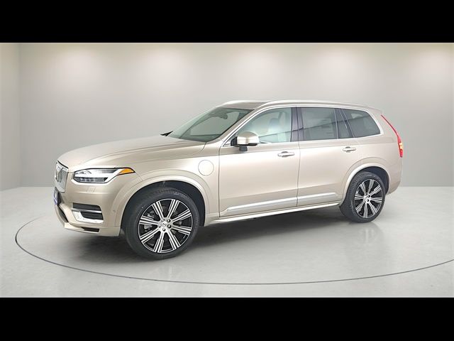 2025 Volvo XC90 Plug-In Hybrid Plus