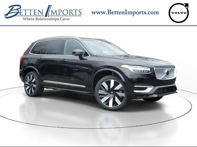 2025 Volvo XC90 Plug-In Hybrid Plus