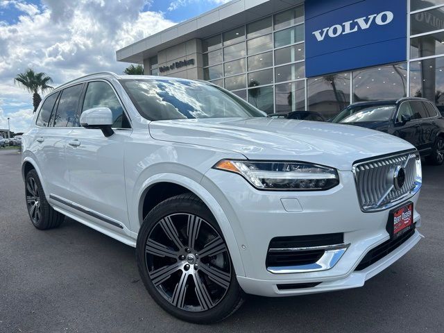 2025 Volvo XC90 Plug-In Hybrid Plus