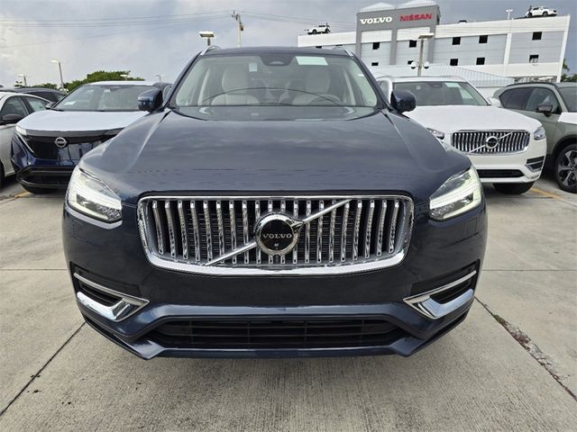 2025 Volvo XC90 Plug-In Hybrid Plus